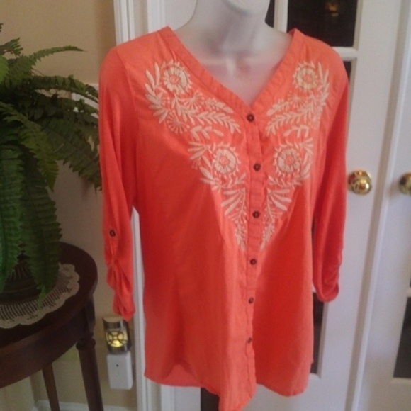 Sonoma Embroidered Top EUC M - Picture 1 of 6
